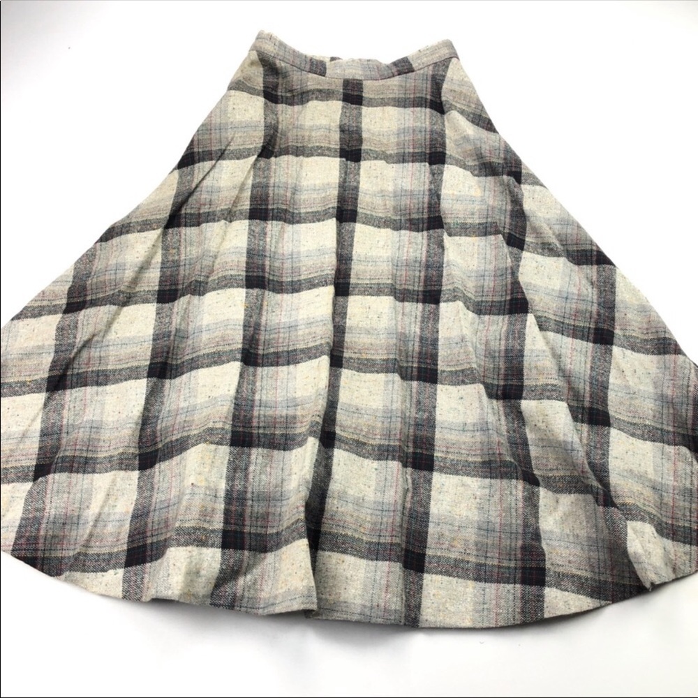 intage Wool Black, Gray & Multi Color Plaid Skirt